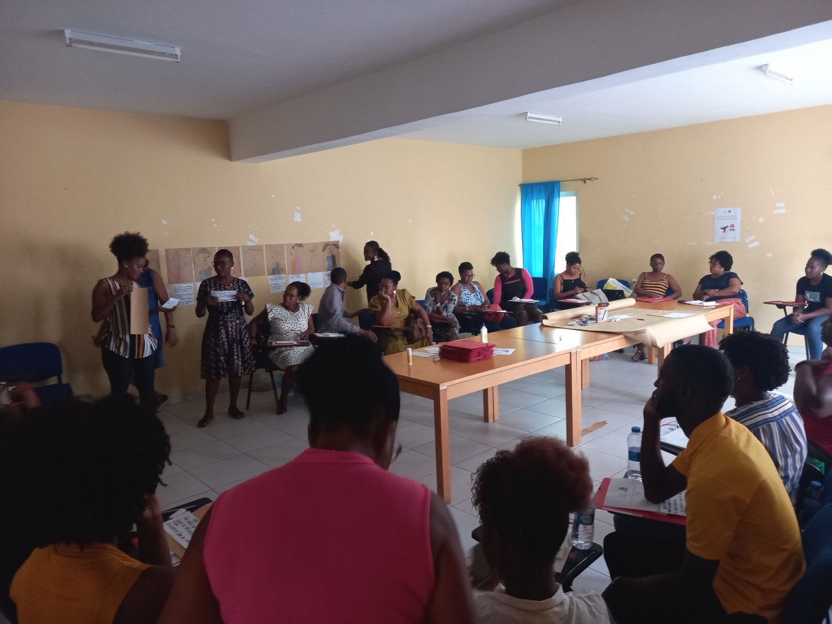 Construir Futuros de Educação organiza encontros mensais de planificação