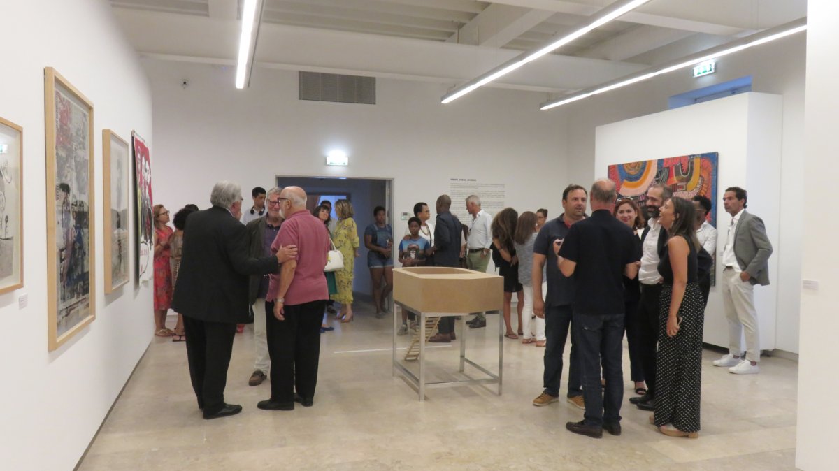 Abertura expo Frente_Verso_Inverso_2698