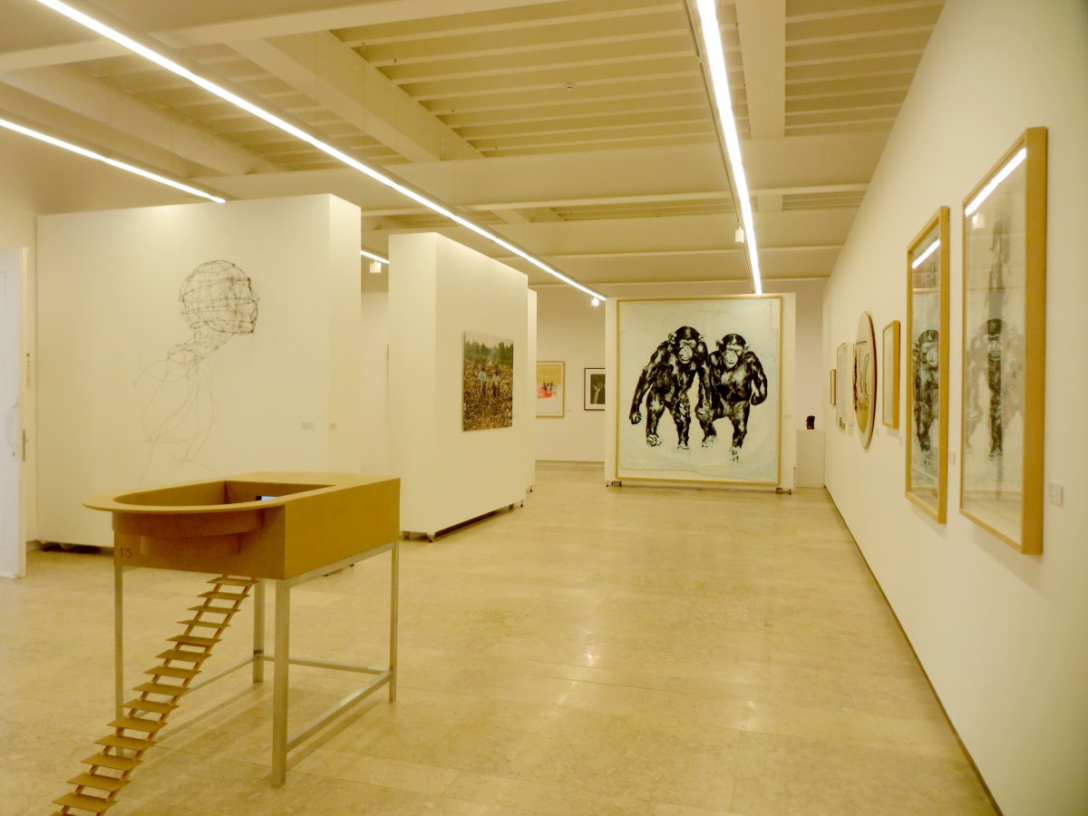 exposição “Frente.Verso.Inverso - Arte Contemporânea dos Países de Língua Portuguesa nas Coleções em Portugal