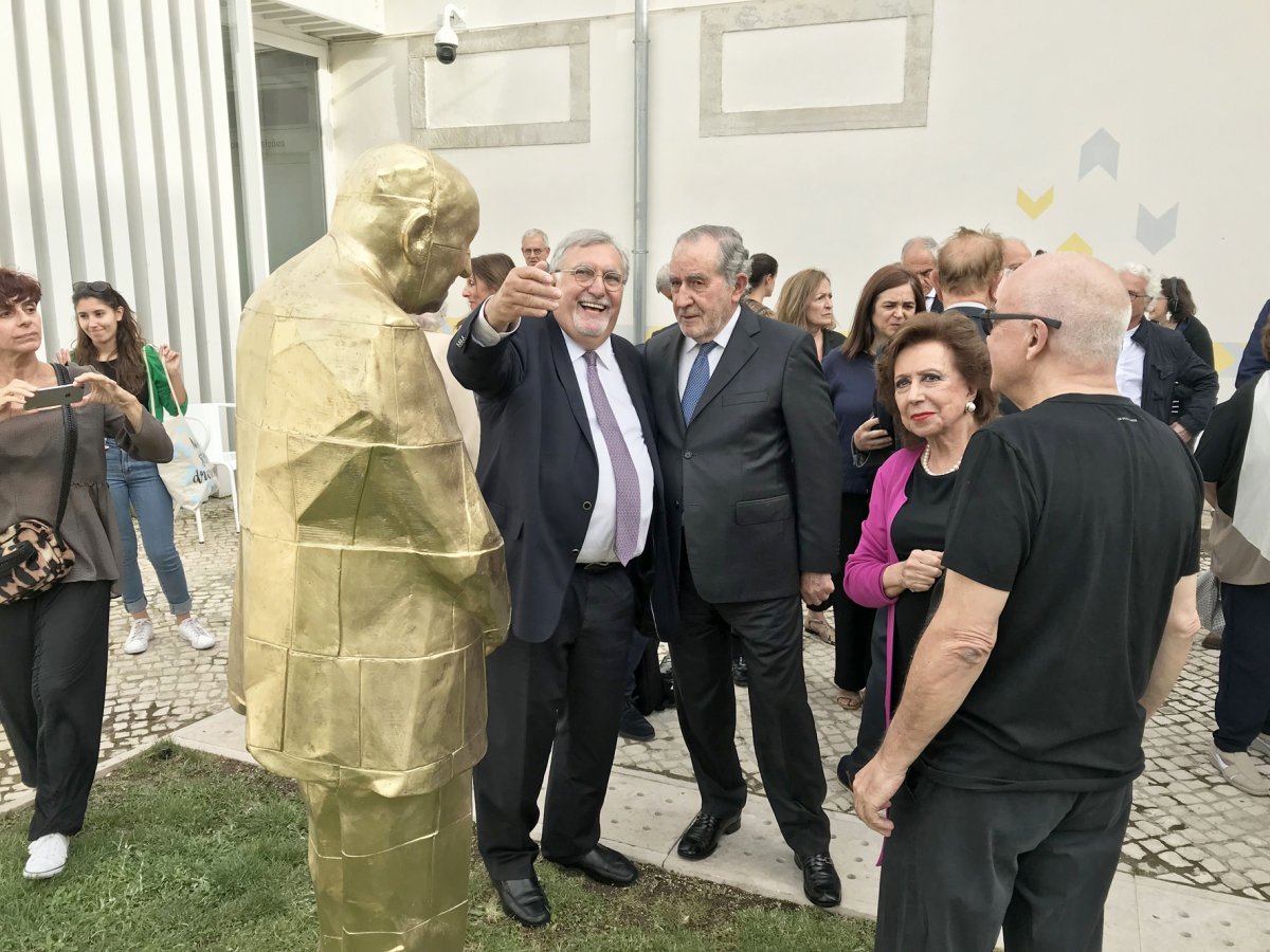 Apresentação da estátua de Eduardo Lourenço por Leonel Moura_5945