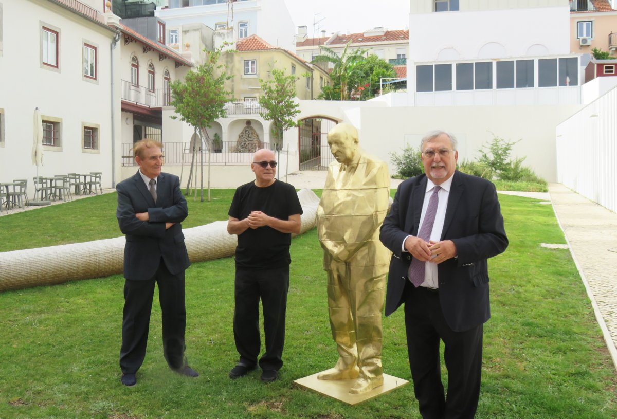 Apresentação da estátua de Eduardo Lourenço por Leonel Moura_7031