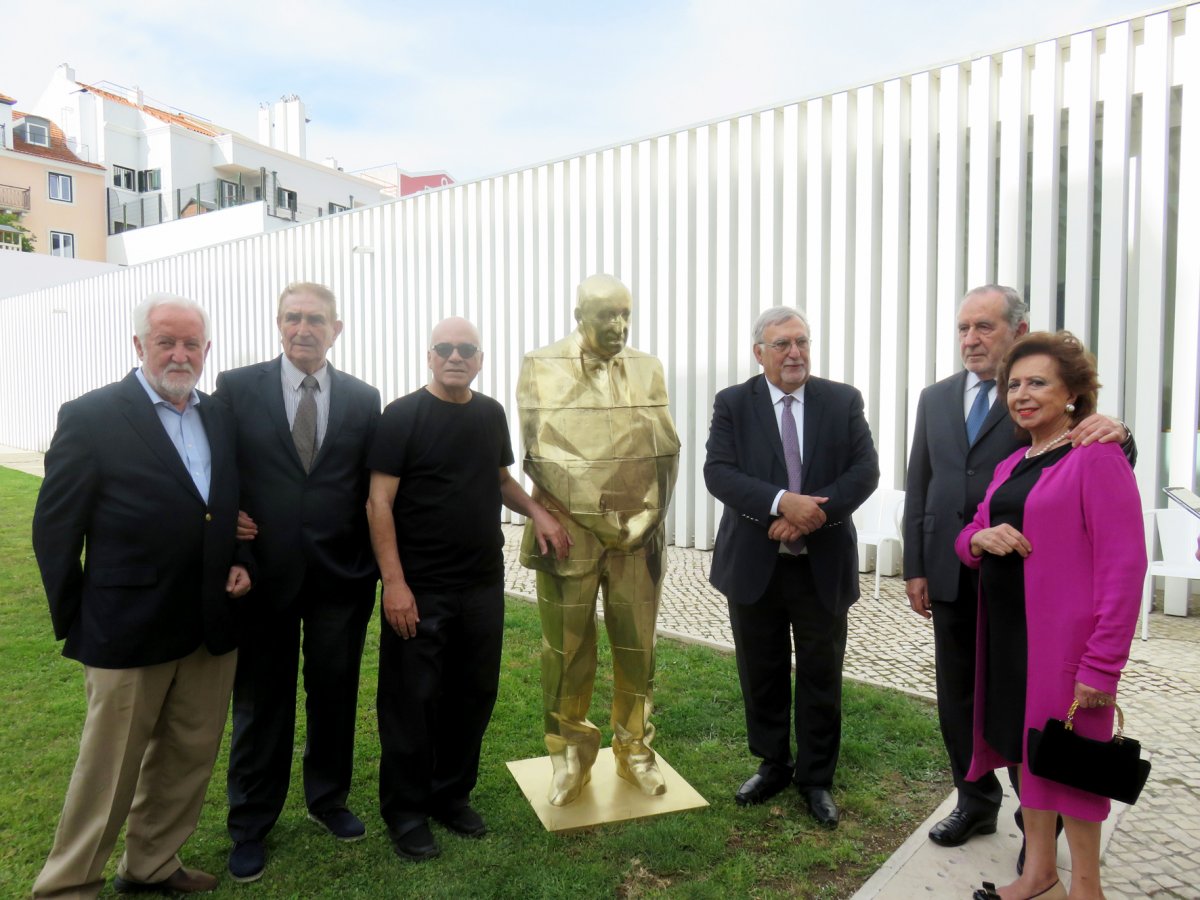 Apresentação da estátua de Eduardo Lourenço por Leonel Moura_7063