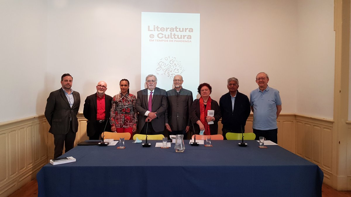 Apresentação pública do livro Literatura e Cultura em Tempos de Pandemia_185137