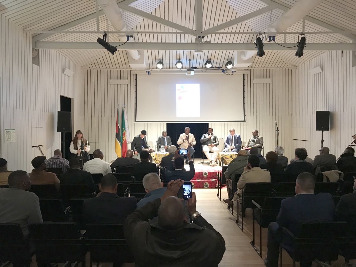 Autarcas de Moçambique avaliam investimentos em Portugal _2034