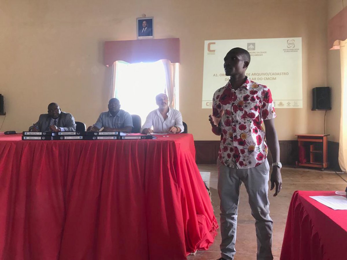 Cerimónia de entrega das Fichas de Cadastro da Ilha de Moçambique_WA0008