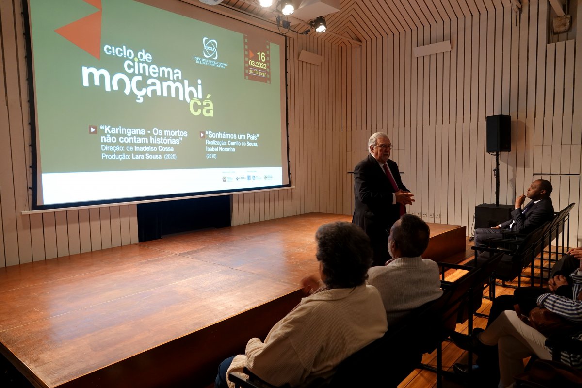 Ciclo de cinema mocambicano-2sessao_DSC05236