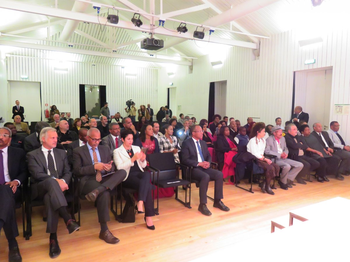 Condecoracao a personalidades Cabo Verde_6658
