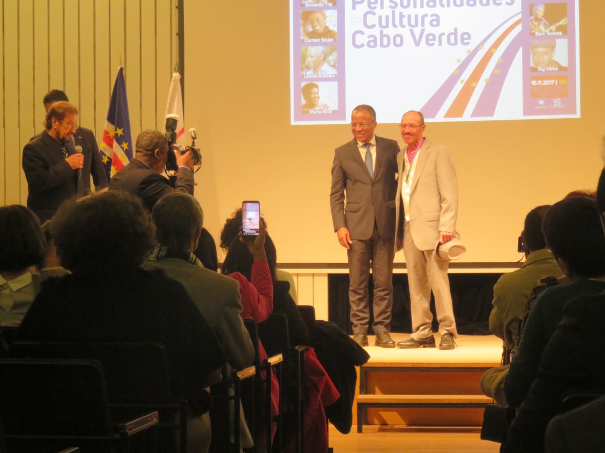 Condecoracao a personalidades Cabo Verde_6686