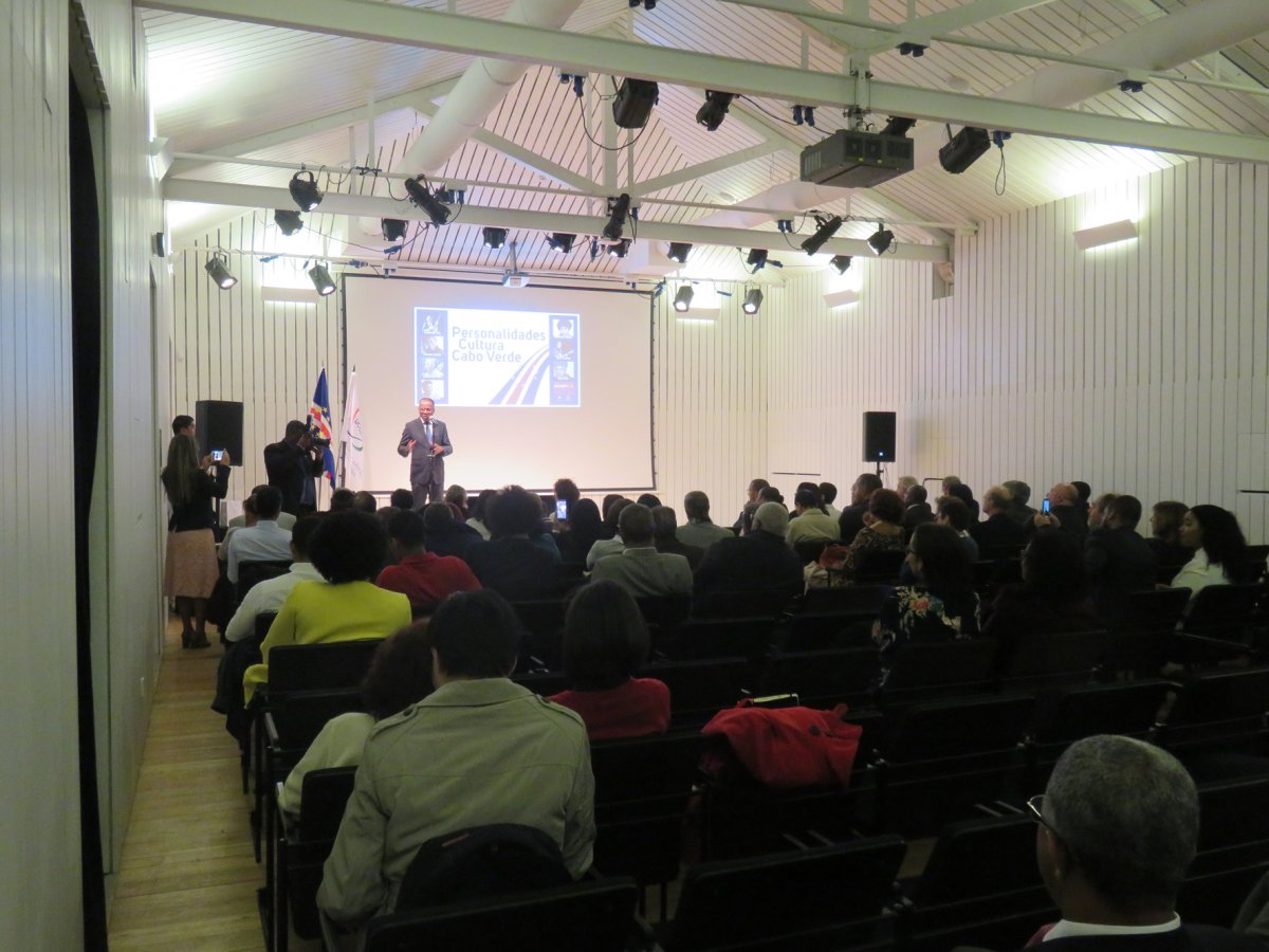 Condecoracao a personalidades Cabo Verde_6709
