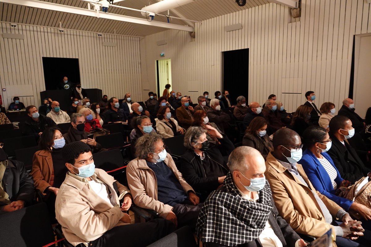 Encerramento da exposição de Dentro e Fora na UCCLA_DSC07428