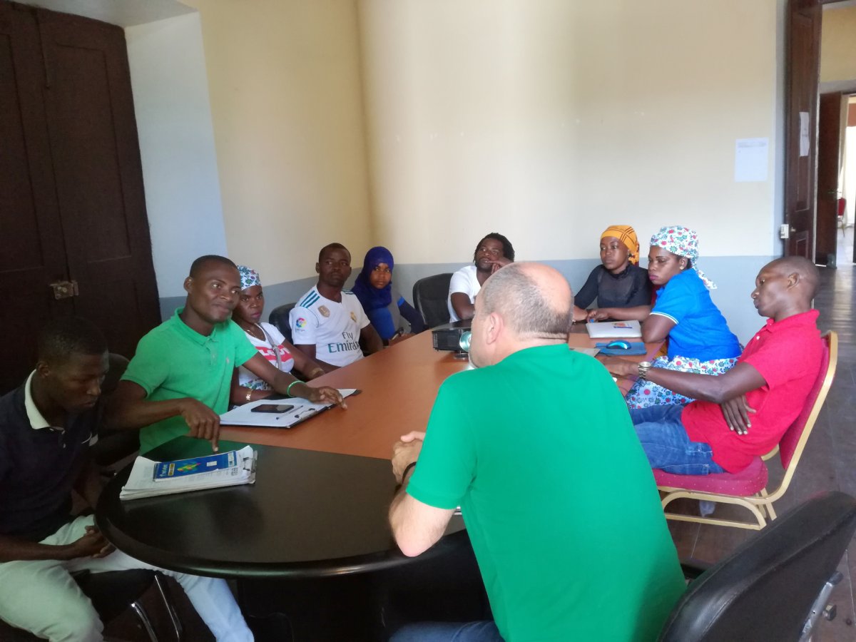 Encontro com técnicos de cobrança na Ilha de Moçambique_104553
