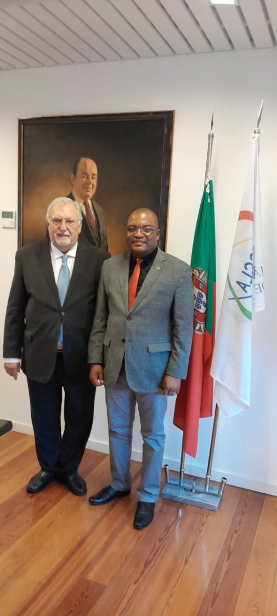 Encontro com o presidente da Ilha de Moçambique