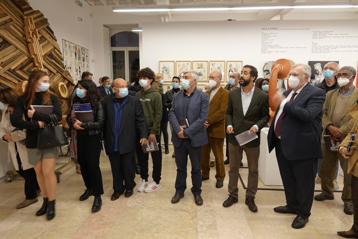 Inauguração da Exposição “de Dentro e Fora - Coletiva de Artistas de Cabo Verde” na UCCLA - 15 de Novembro_DSC05334_