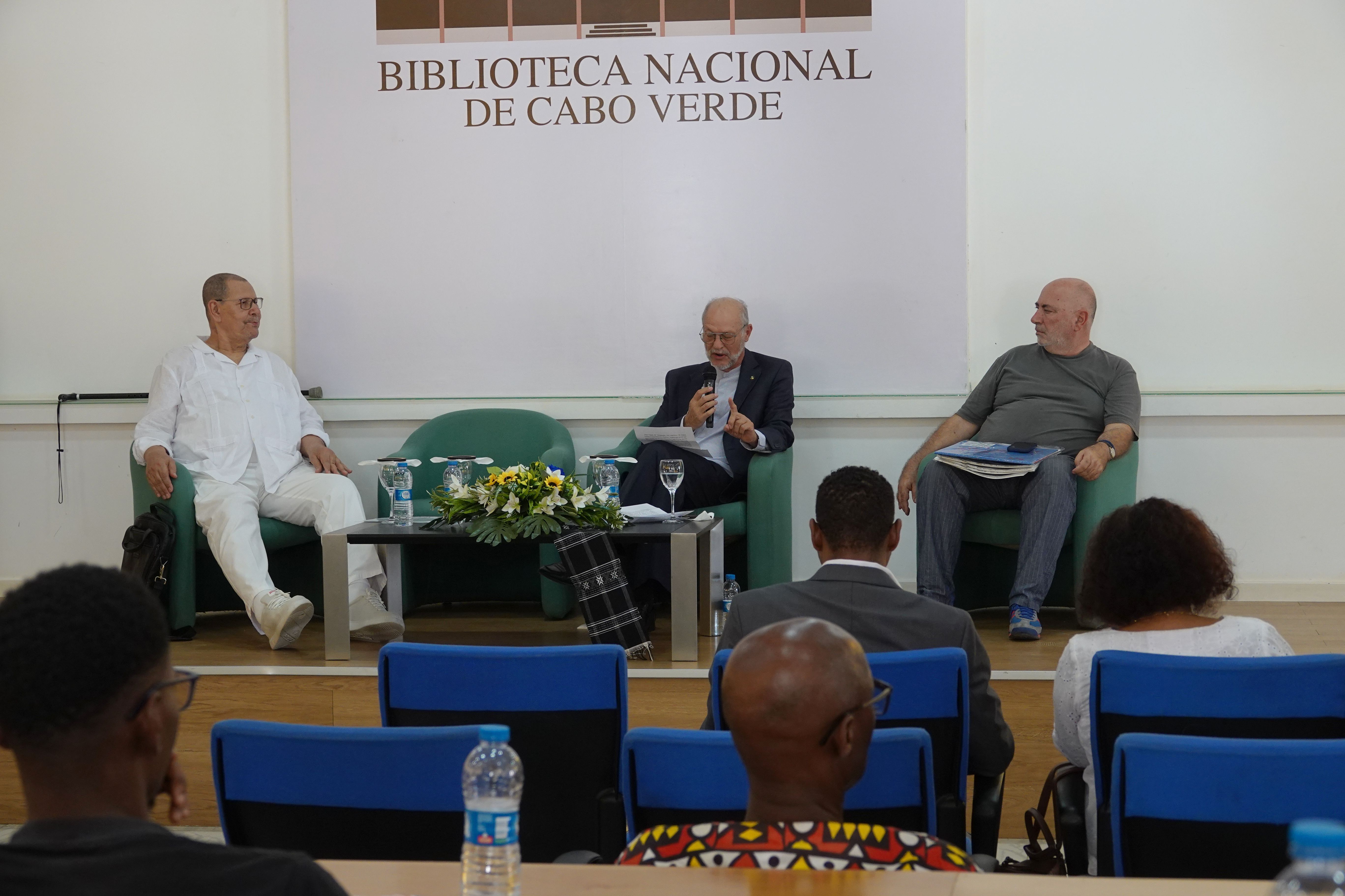 Camões e a Diversidade das Identidades Literárias