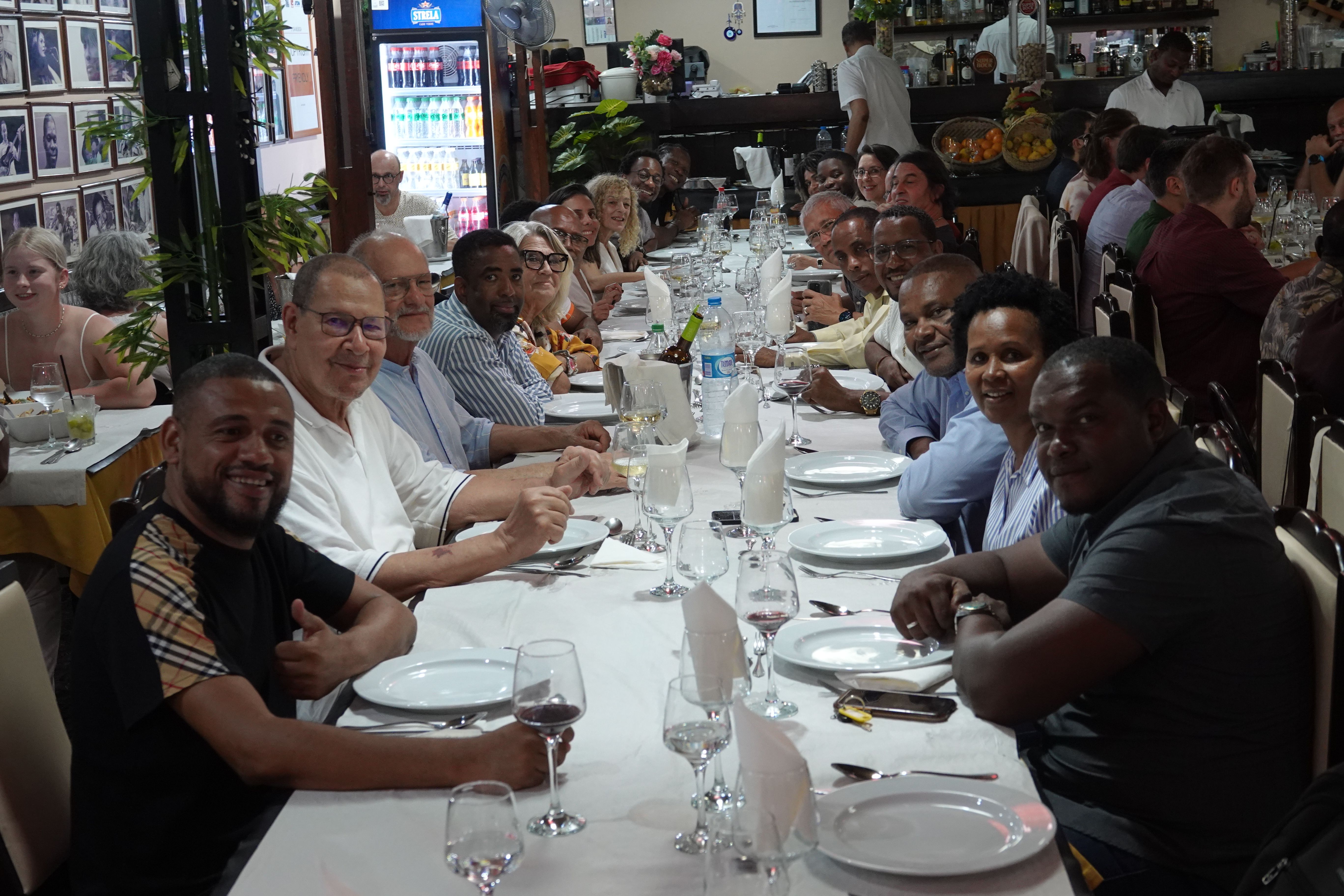 Jantar no Quintal da Musica