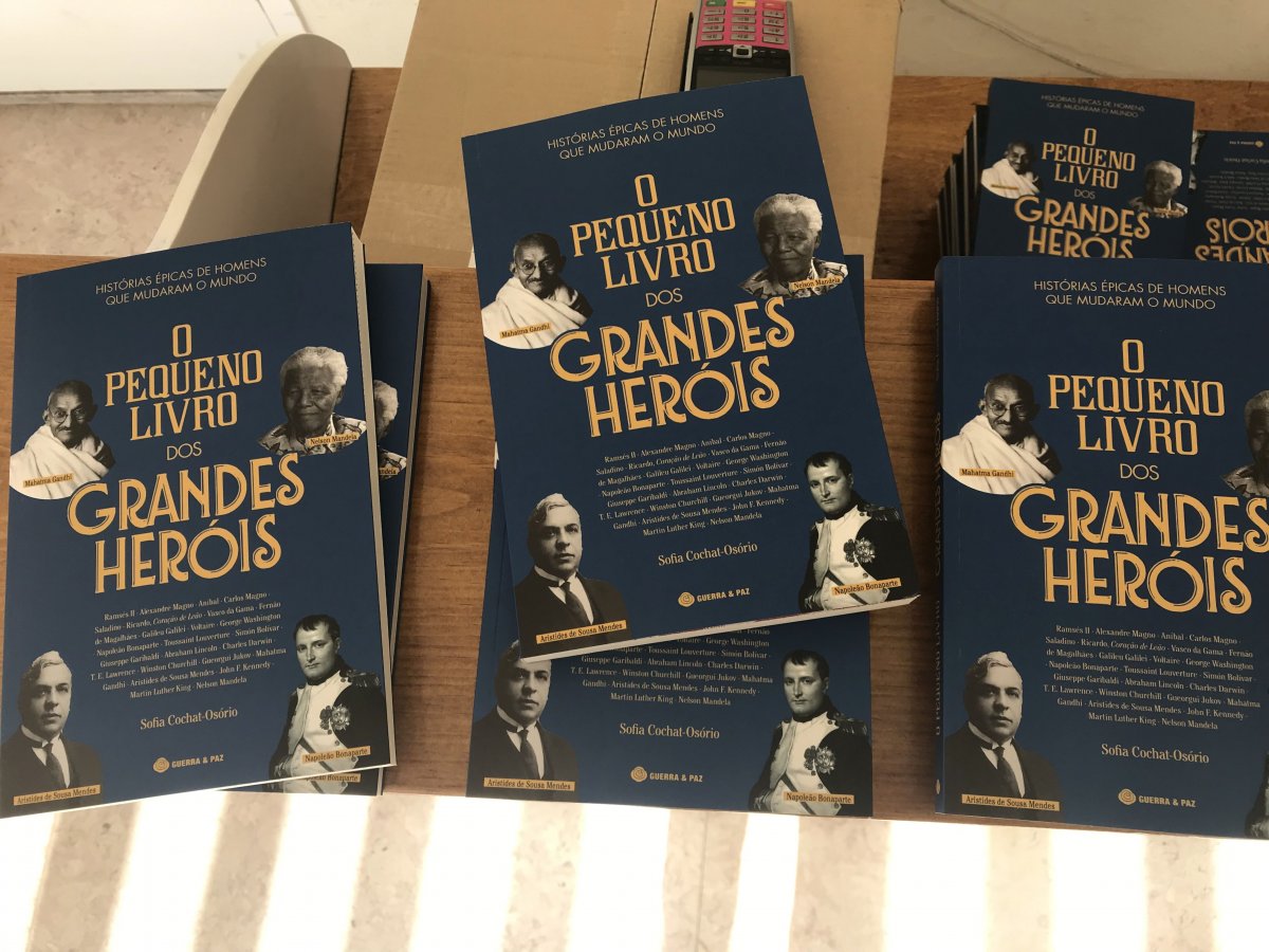 Lançamento de O Pequeno Livro dos Grandes Heróis_9348