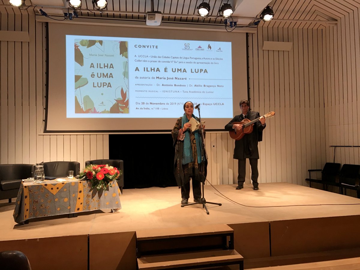 Lancamento do livro A Ilha é Uma Lupa_2014