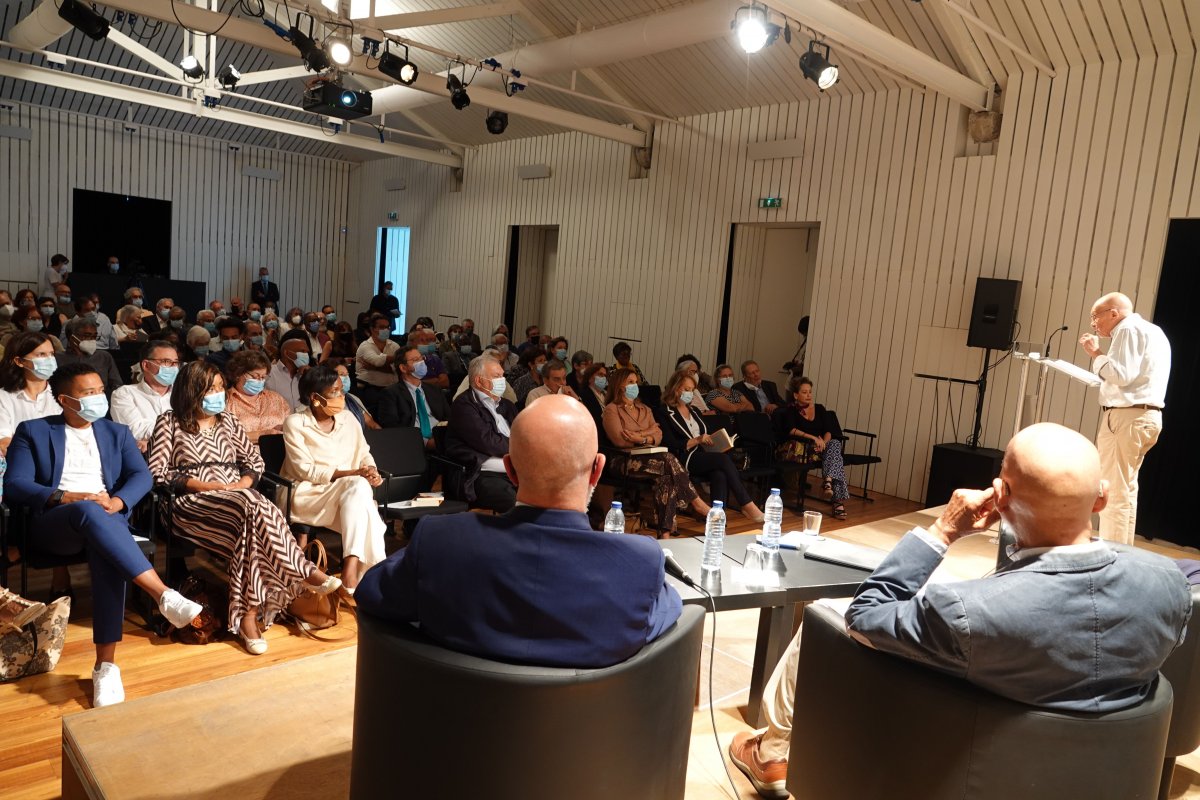 Lançamento do livro Angola Um Intelectual na Rebelião de Manuel Videira na UCCLA_DSC03990