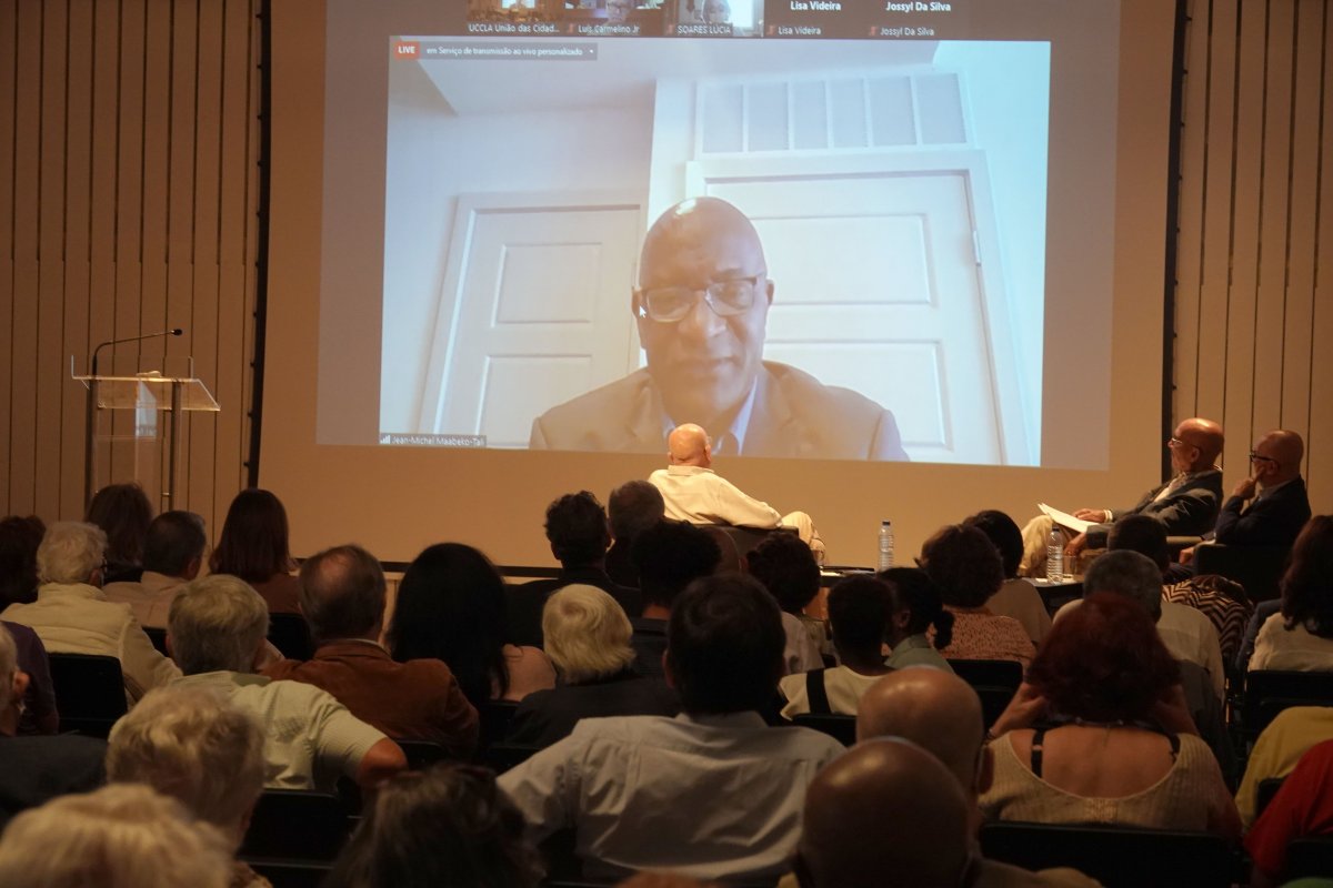 Lançamento do livro Angola Um Intelectual na Rebelião de Manuel Videira na UCCLA_DSC03996
