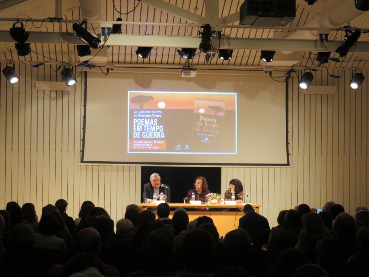 Lançamento do livro Poemas em Tempo de Guerra_7654