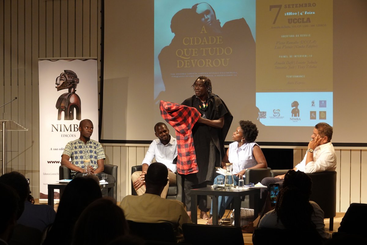 Lancamento livro A cidade que tudo devorou_DSC06808