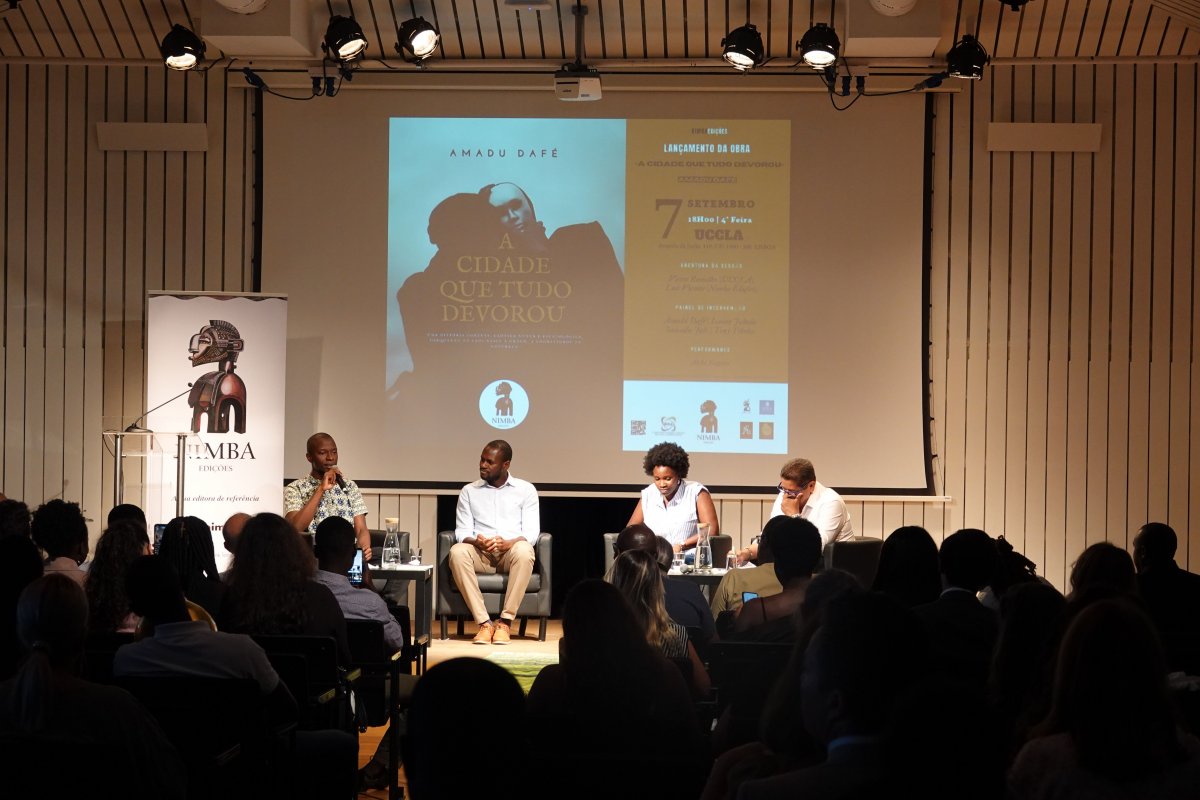 Lancamento livro A cidade que tudo devorou_DSC06836