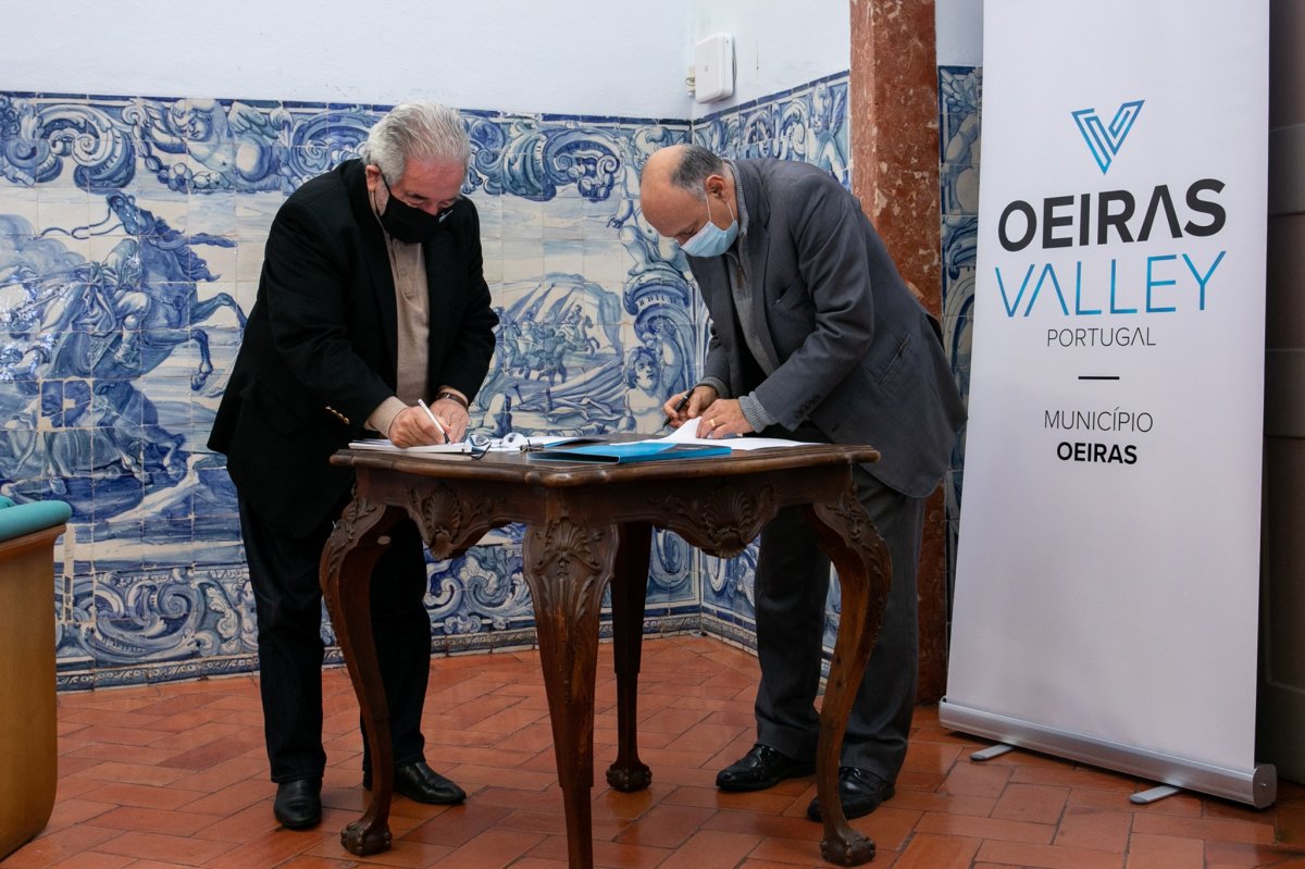 Oeiras assina protocolo para a instalação de um Centro de Documentação jurídica africana