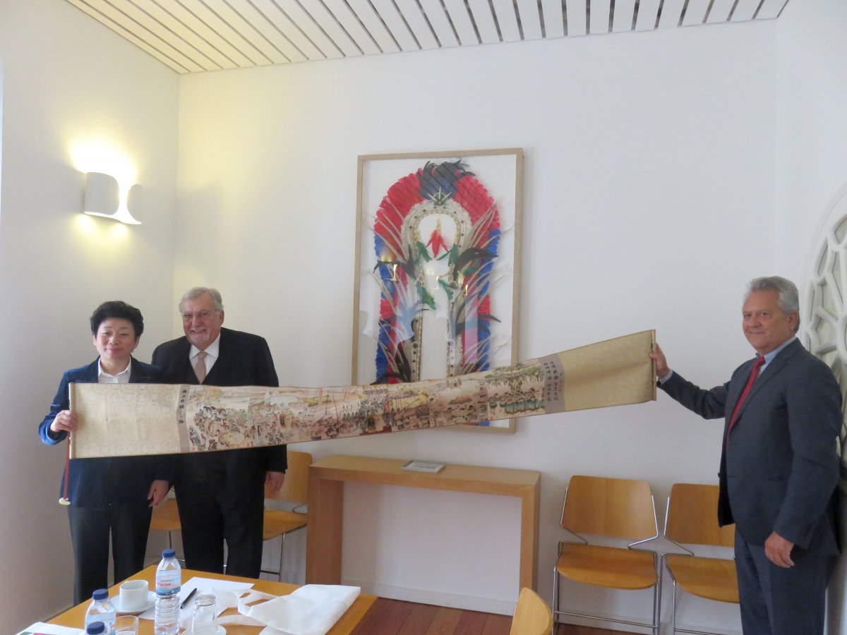 Reunião com a delegação da província de Jiangsu _9988