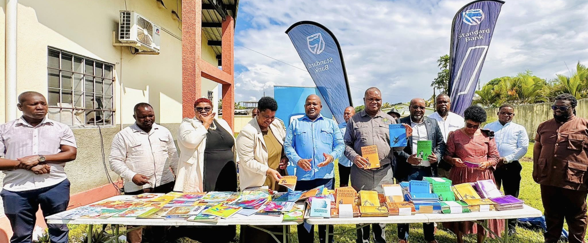 Biblioteca Municipal do Dondo recebeu 500 livros