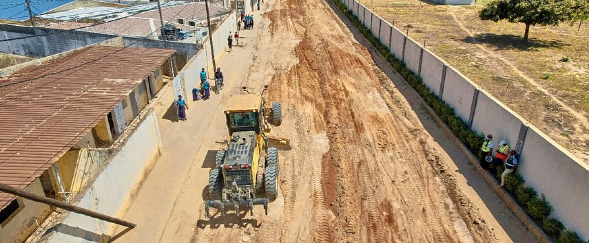 Nampula faz intervenção de terraplanagem em diversos bairros