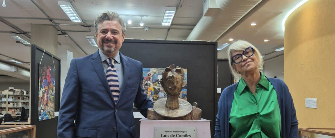 UCCLA oferece busto de Camões à Unesp
