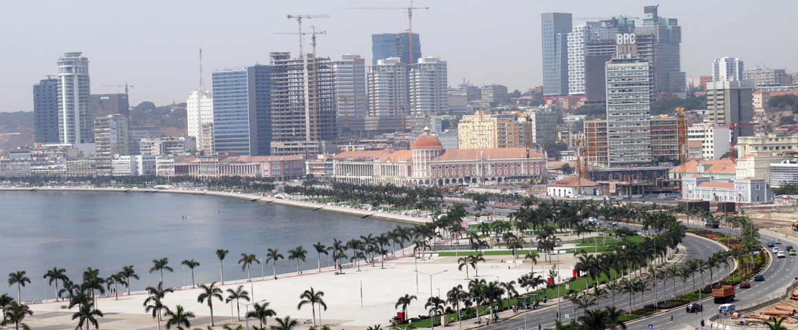 Novo modelo de transportes públicos em Luanda