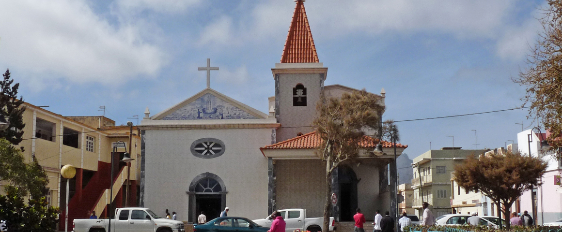 Abertura de uma loja social na Assomada