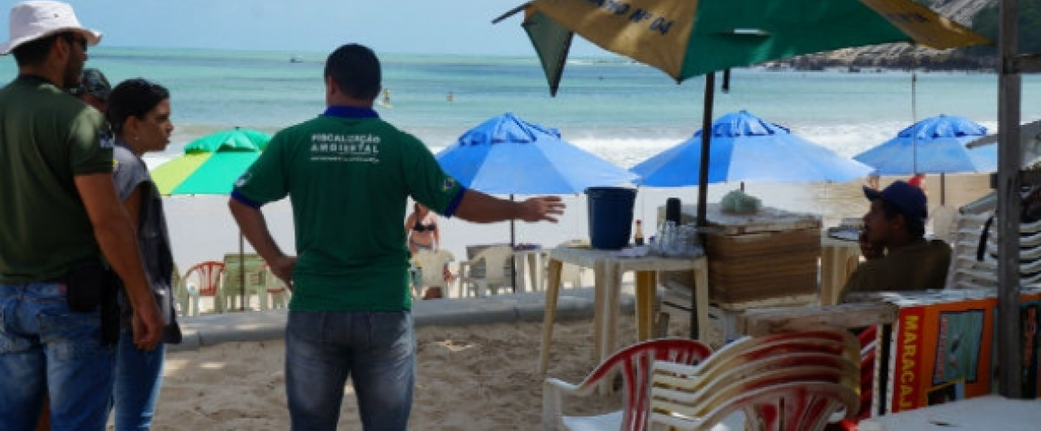 Prefeitura de Natal cria grupo para fiscalizar e ordenar Orla de Ponta Negra