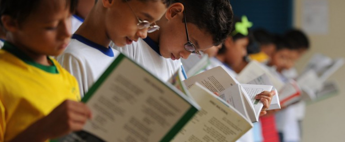 Programa investe na formação de professores para reforçar a alfabetização no país