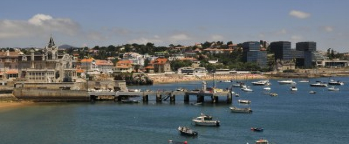 Encontro de embarcações tradicionais em Cascais