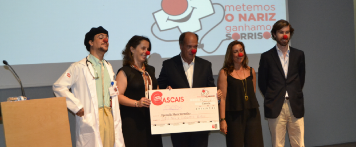 Colaboradores da Câmara de Cascais angariam dinheiro para Associação Nariz Vermelho