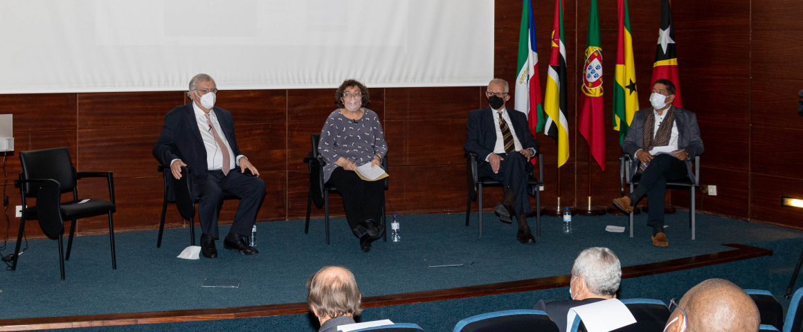 Ciclo de Debates sobre o tema “Promoção e Difusão da Língua Portuguesa: Estratégias Globais e Políticas Nacionais”