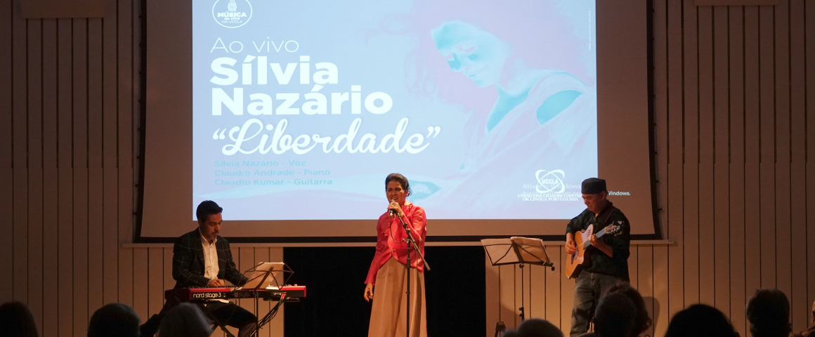 Sílvia Nazário esteve ao vivo no palco da UCCLA