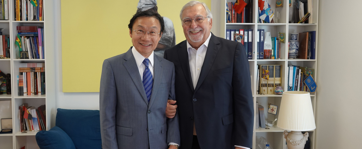 Encontro com Alexis Tam
