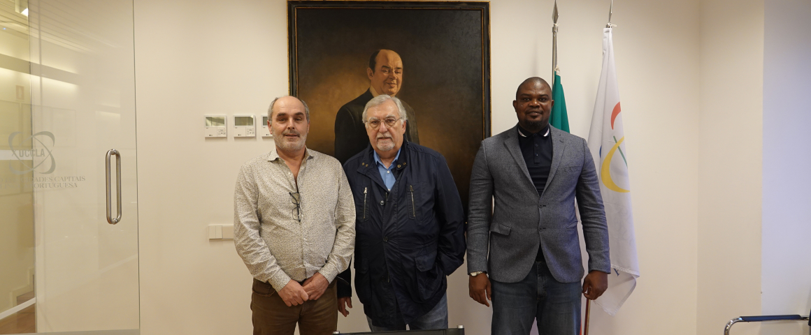 Encontro com o presidente da Ilha de Moçambique