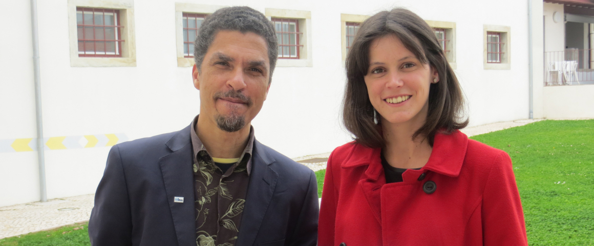 Entrega de galardão de mérito a colaboradora da UCCLA