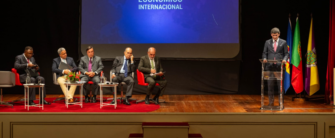 UCCLA esteve presente no Fórum Económico Internacional