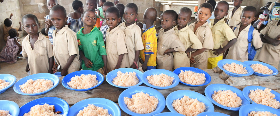 Programa da ONU leva assistência alimentar a crianças na Guiné-Bissau