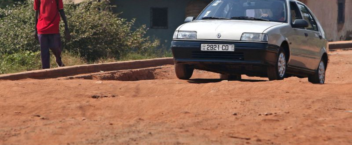 Recuperação de estradas rurais na Guiné-Bissau