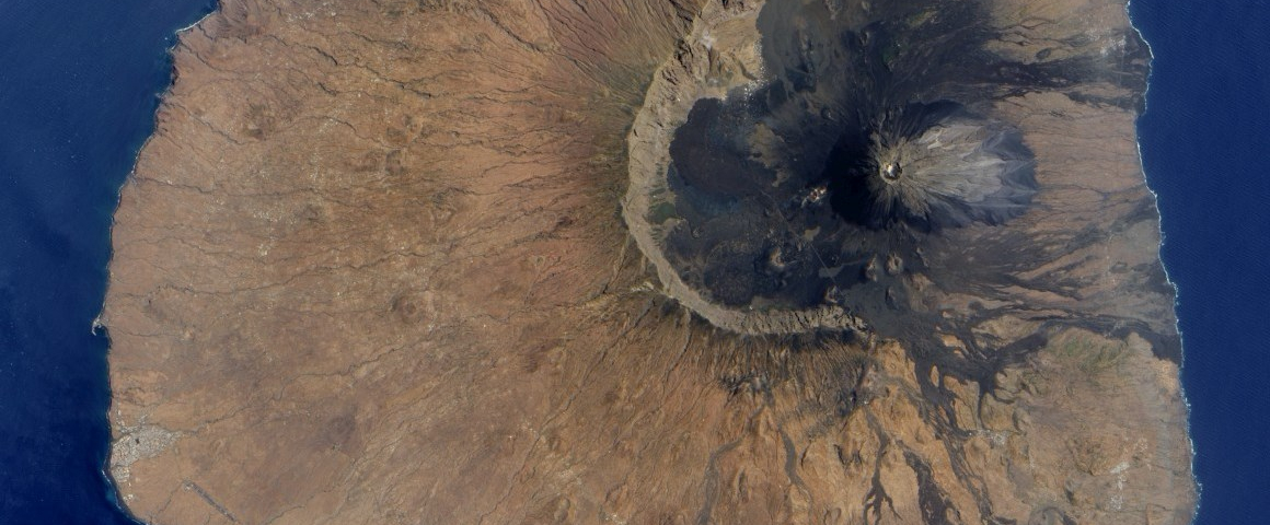 Apoio à população afetada pela erupção vulcânica na Ilha do Fogo - Comunicado conjunto da Embaixada de Cabo Verde, UCCLA e Câmara de Lisboa