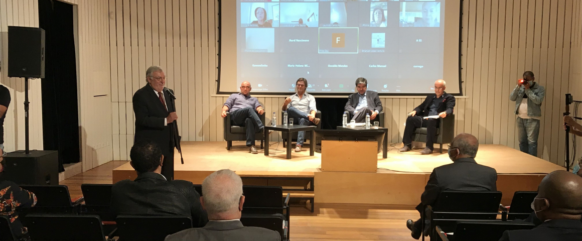 UCCLA acolheu lançamento do CD "Canto Terceiro da Sereia: O Encanto" e do livro "Marítimos"