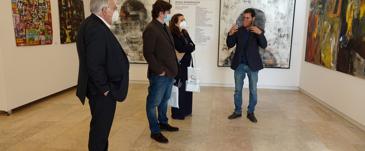 Visita à exposição “de Dentro e Fora - Coletiva de Artistas de Cabo Verde” pela Administração da EPAL