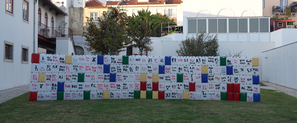 Exposição “de Dentro e Fora - Coletiva de Artistas de Cabo Verde”