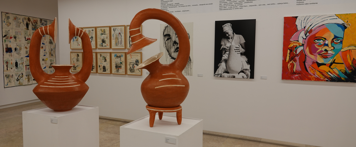 Exposição “de Dentro e Fora - Coletiva de Artistas de Cabo Verde”